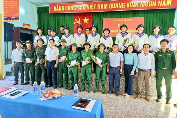 Xã Phổ Nhơn tổ chức Lễ tiễn đua Thanh niên lên đường nhập ngũ năm 2023